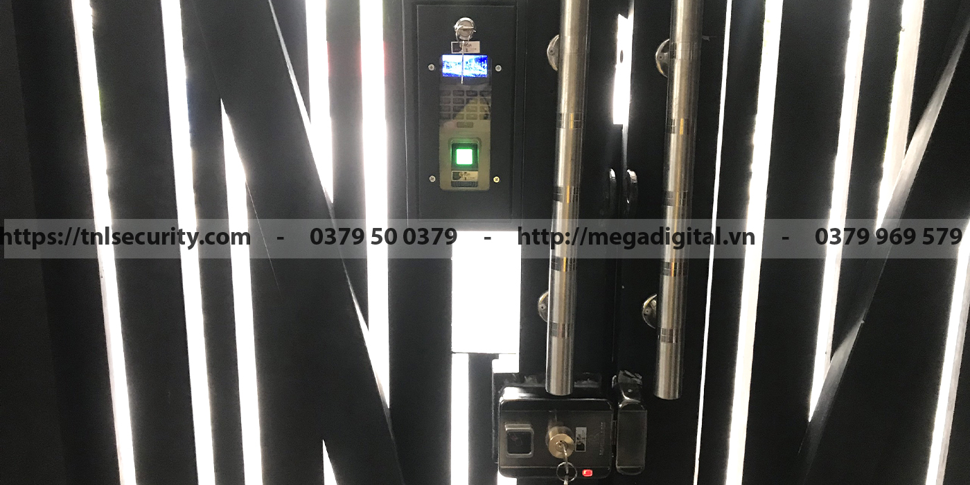 Lap-dat-khoa-van-tay-cho-cua-hai-canh-nha-tro-tai-Quan-9